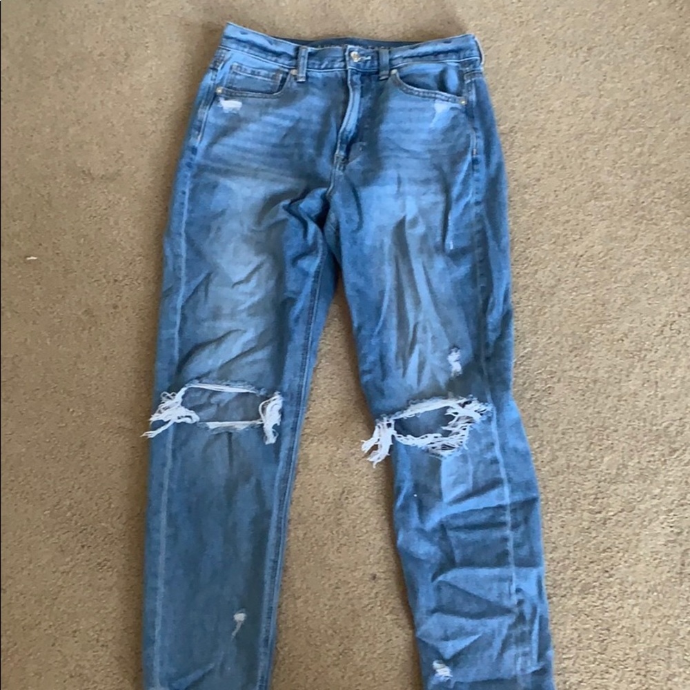 american eagle mom jeans